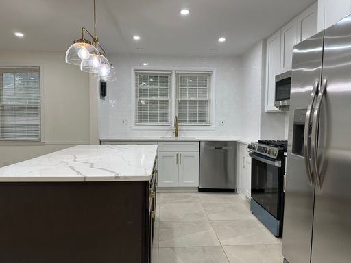 3 Bedroom Apartment – 114 E. Melrose Ave, C, Baltimore, MD 21212