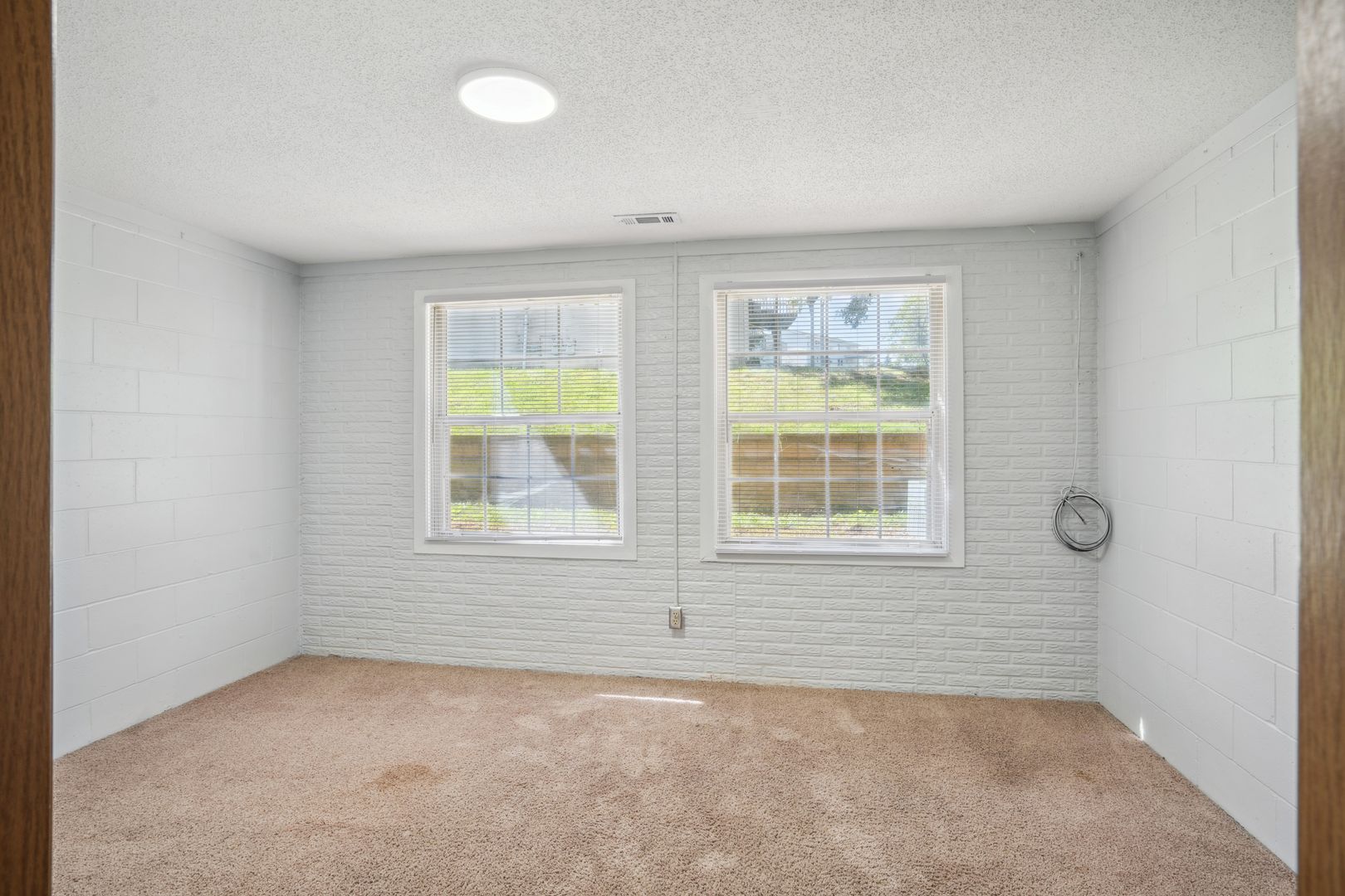 Iowa City Apartment: 2517 Sylvan Ct