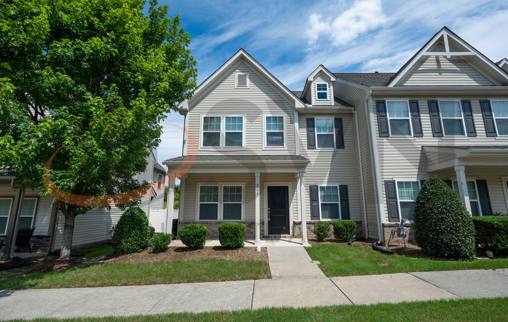 Morrisville House: 215 Hamlet Place