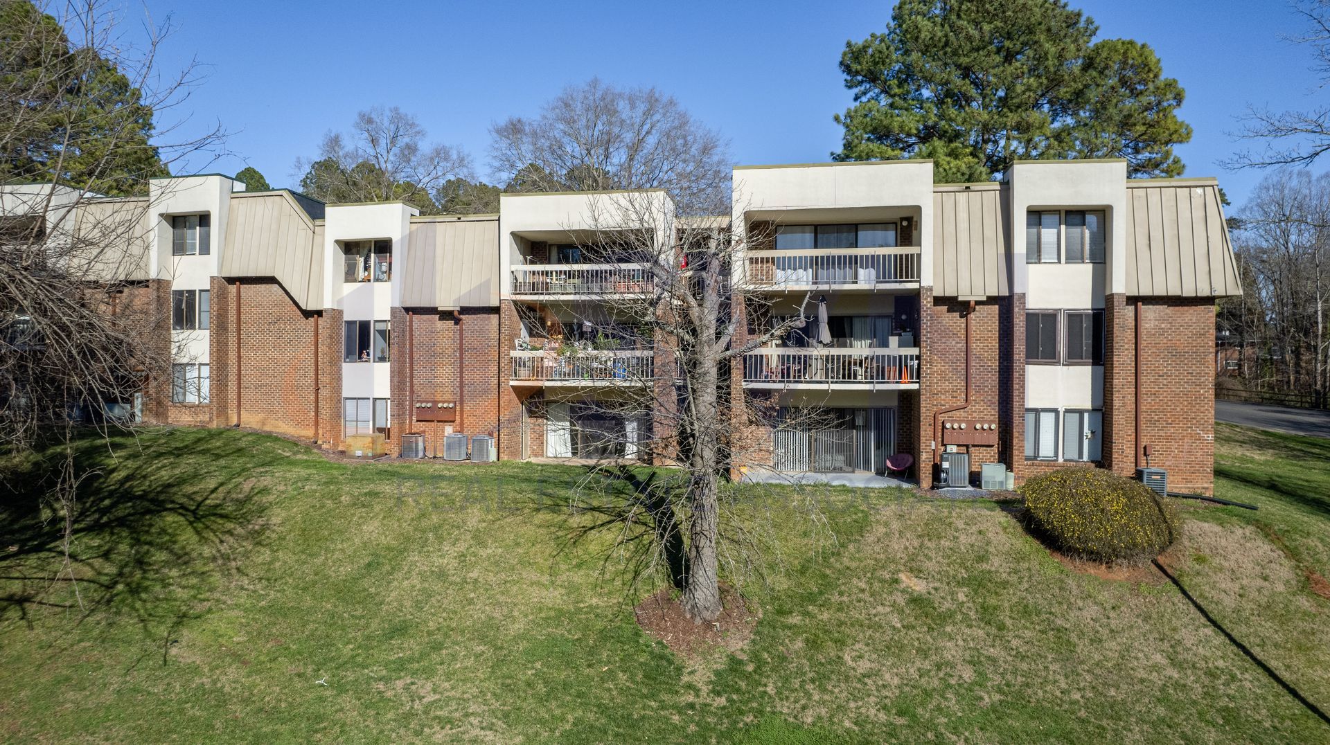 Chapel Hill House: 500 Umstead Drive