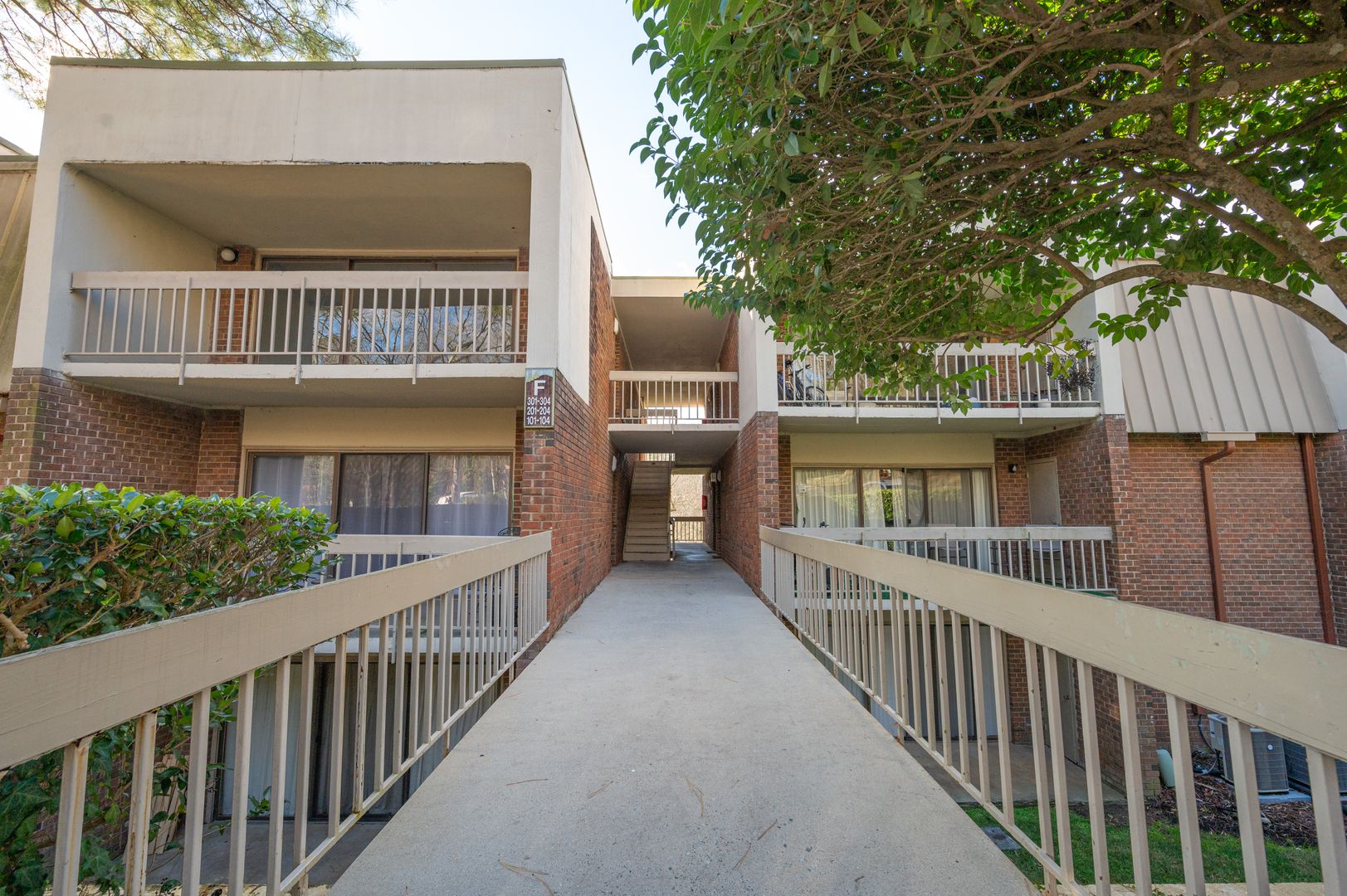 Chapel Hill Condo: 500 Umstead Drive