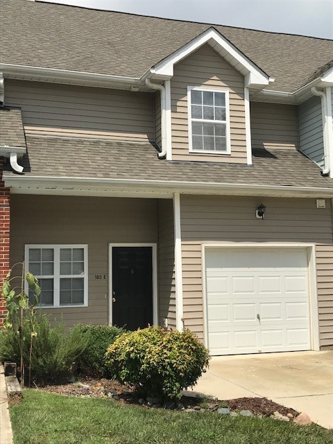 Chapel Hill House: 185-E Plaza Drive