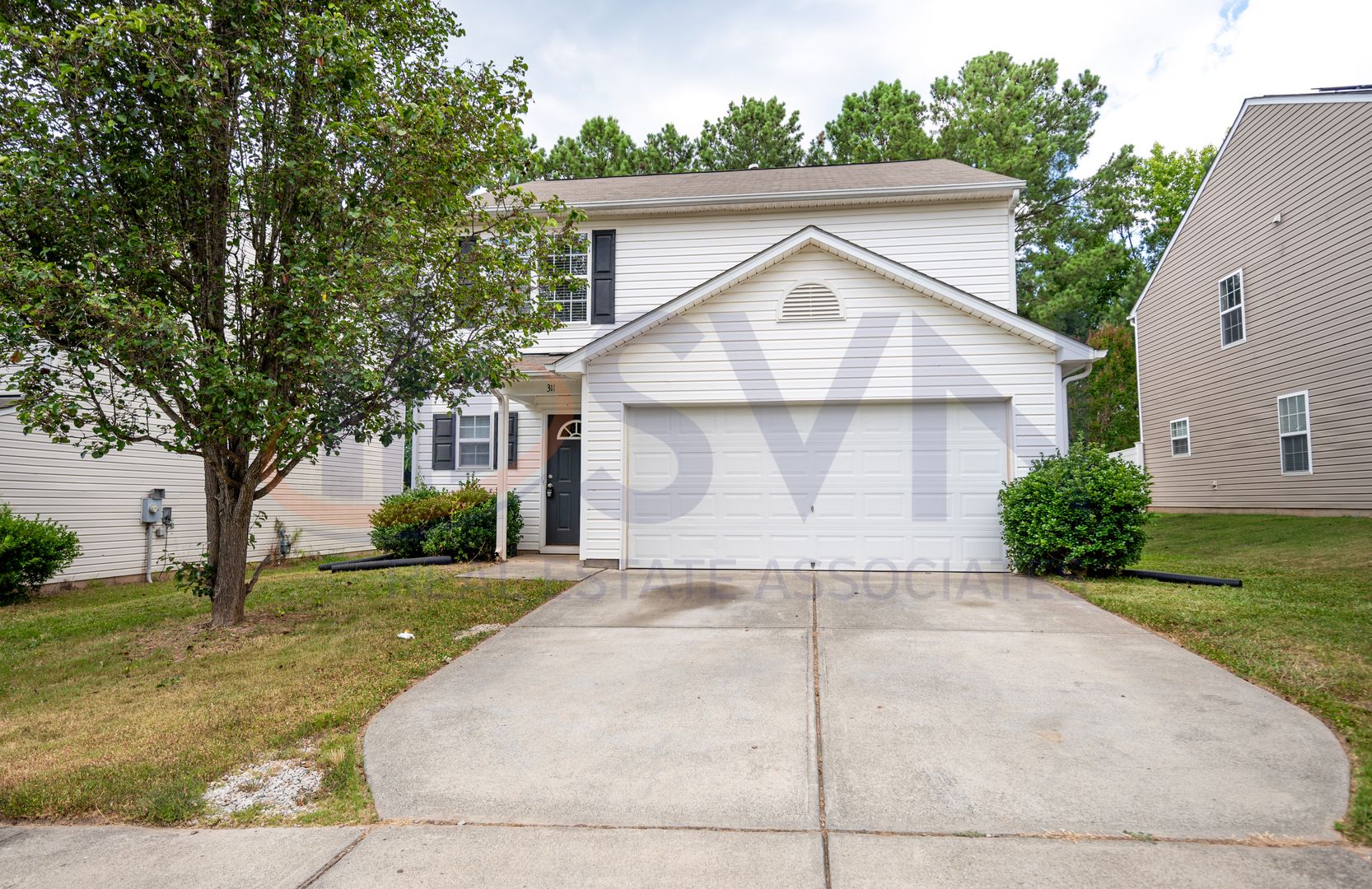 Durham House: 311 Weeping Willow