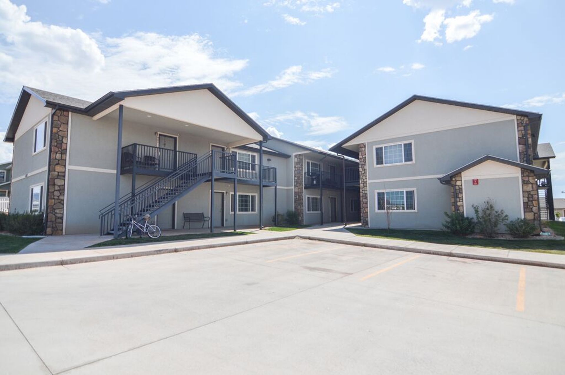 Laramie Apartment: 4112 Beech Street 16 Unit