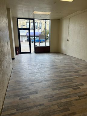First Floor - Retail / Commercial / Office Space - 1206 SF