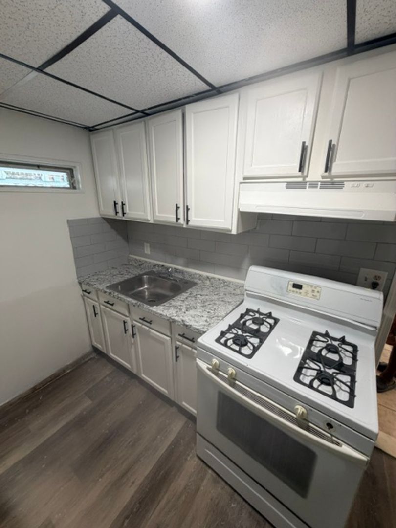Philadelphia Apartment: 6731 Haverford Ave