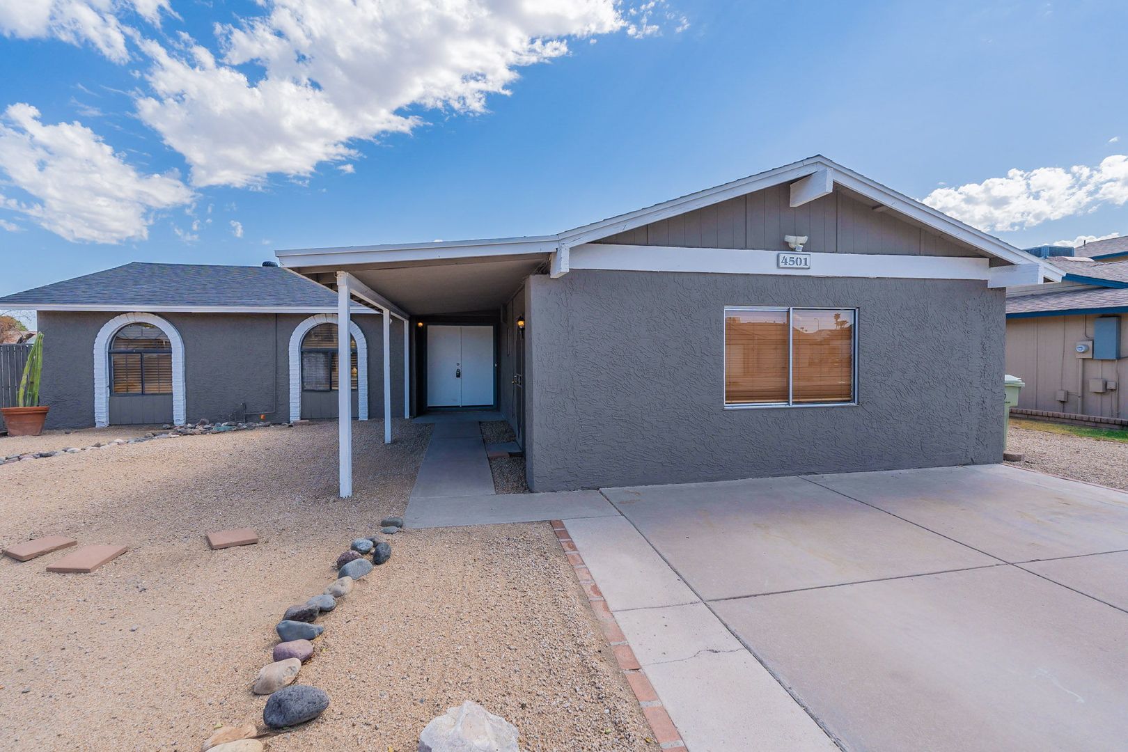 Glendale House: 4501 W Cinnabar Ave