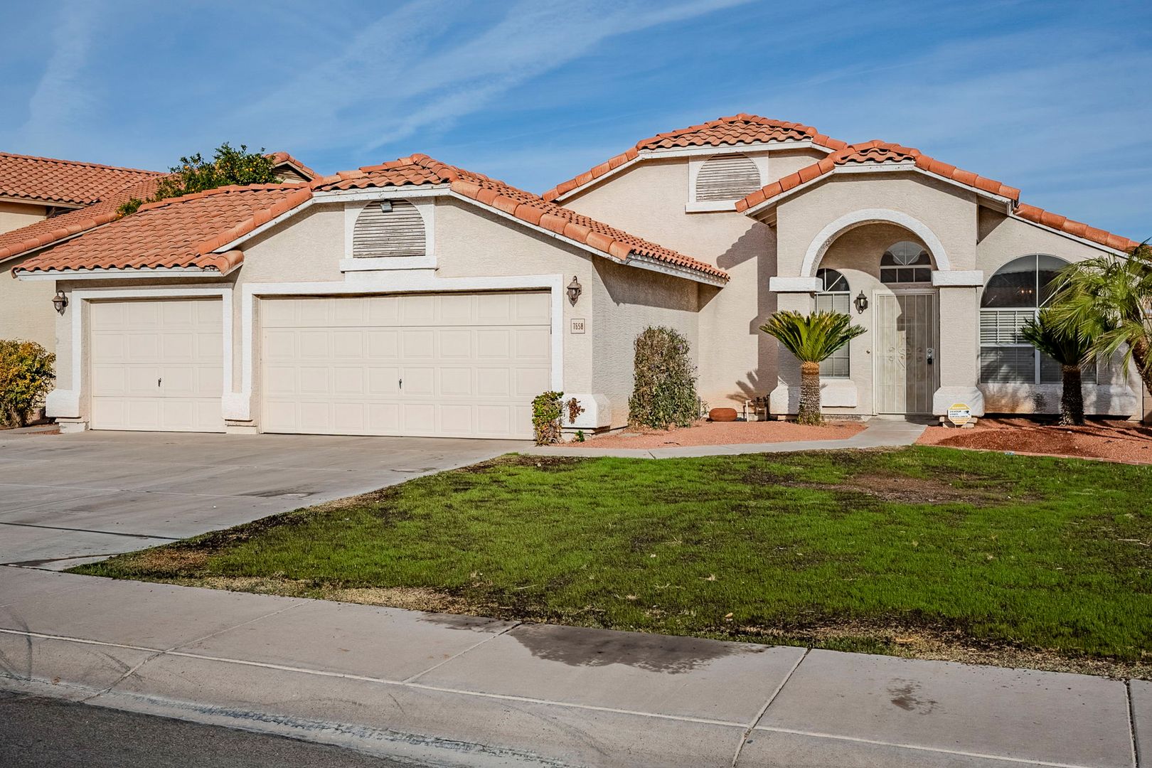 Peoria House: 7658 W Calavar Rd