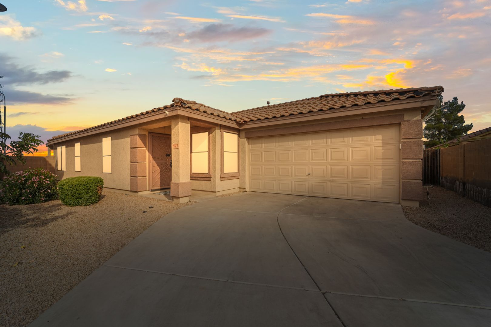 Chandler House: 1021 S Bogle Ct