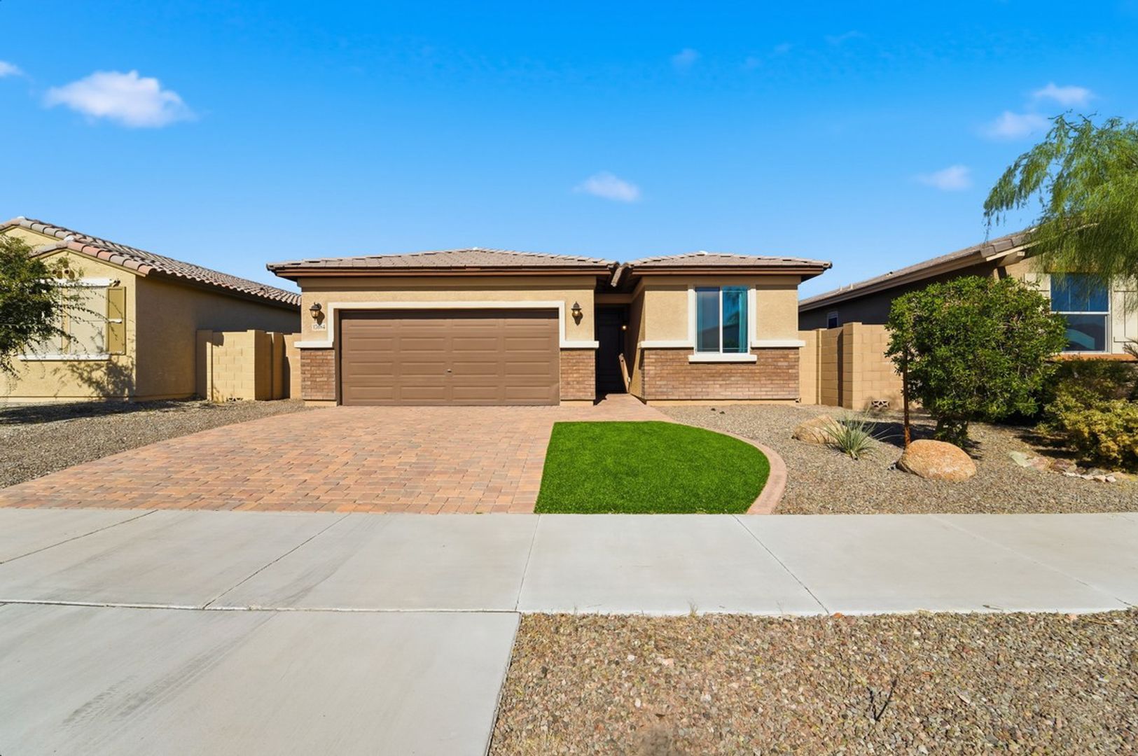 Surprise House: 17684 W Country Club Ter