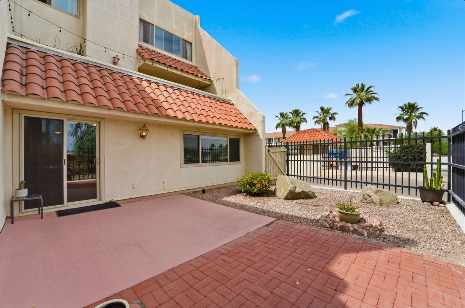 Phoenix Condo: 4330 N 5th Ave, Apt 105