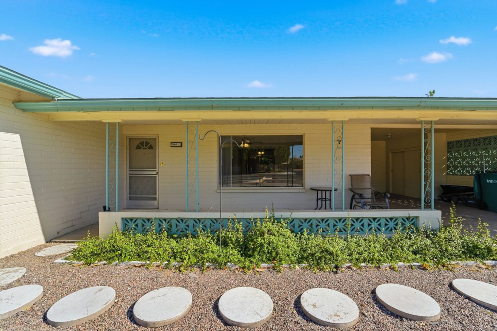 Mesa House: 5807 E Adobe Rd