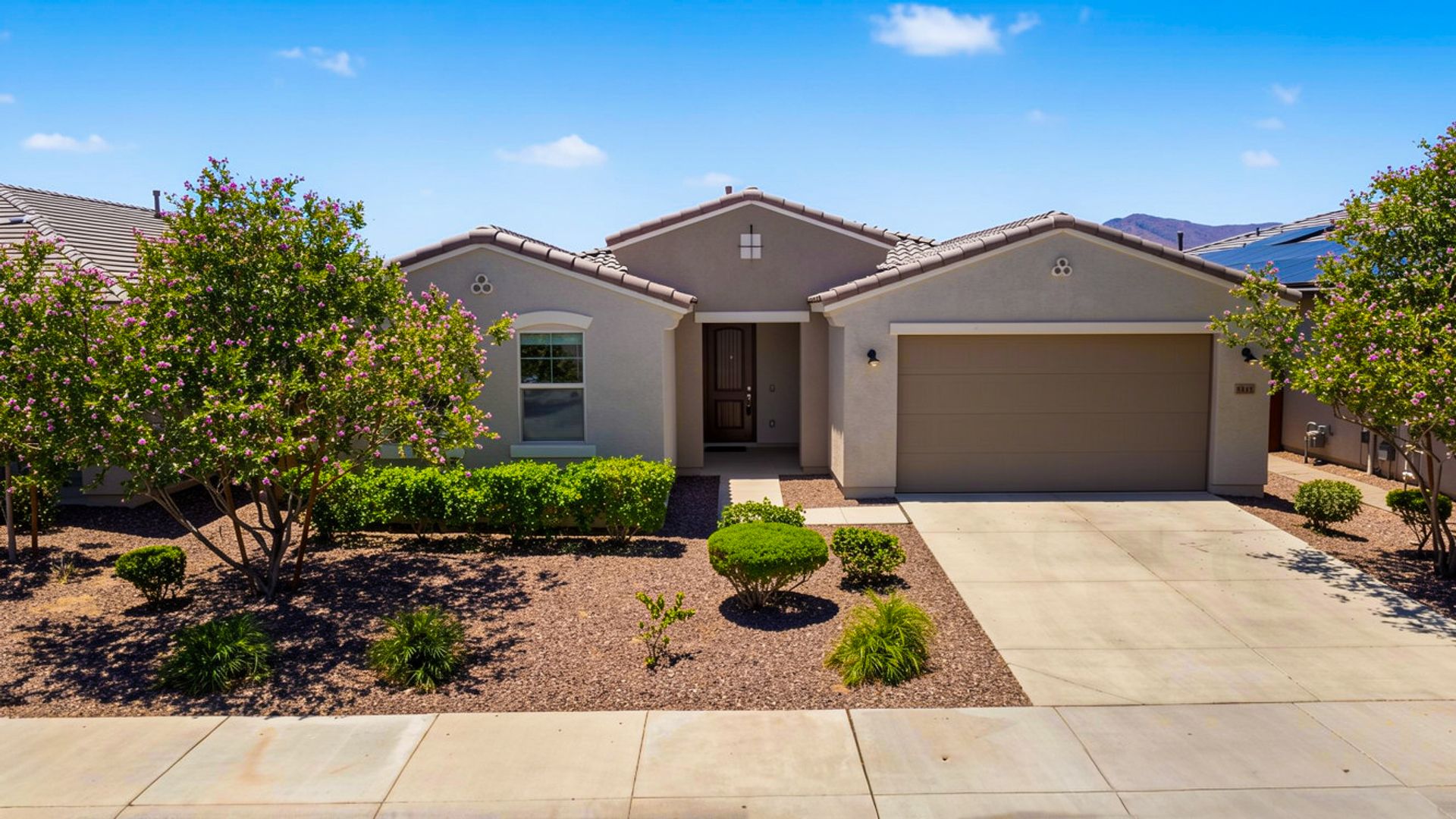 Litchfield Park House: 5140 N 181st Dr