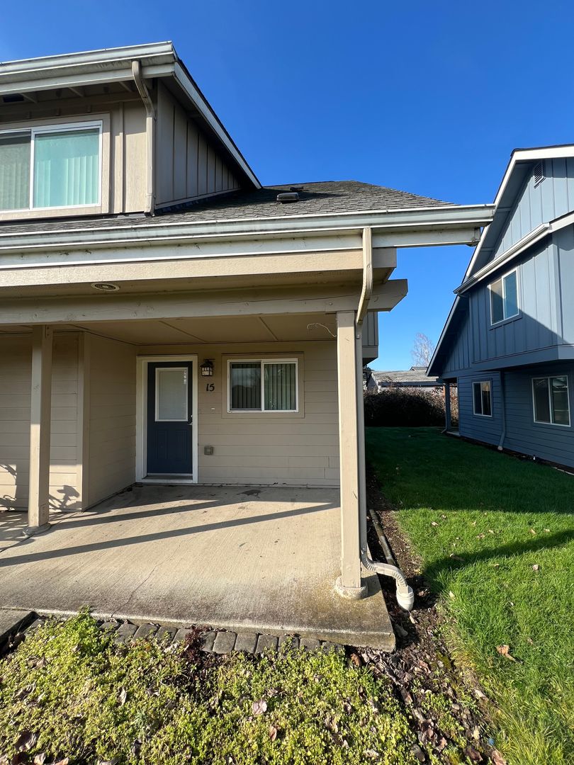 Harrisburg Apartment: 885 Sommerville Loop