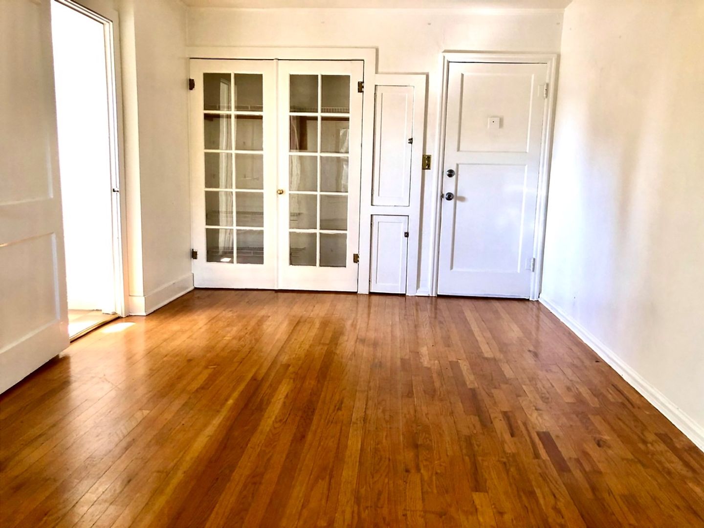 Eugene Apartment: 1312 Mill St
