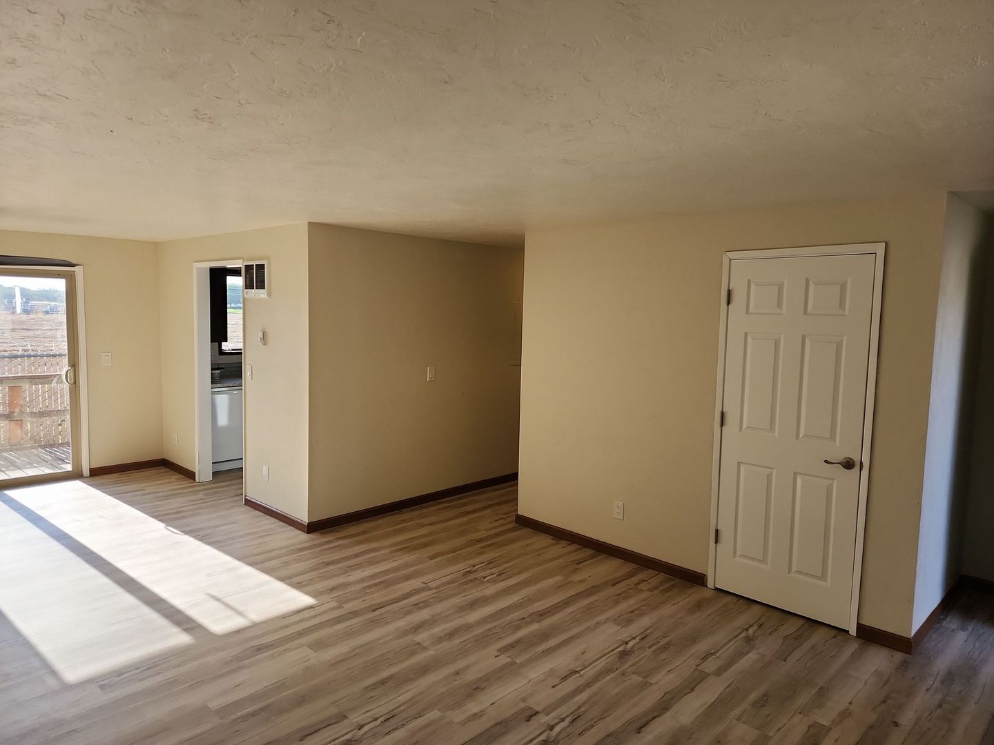 Lebanon Apartment: Hansard Manor