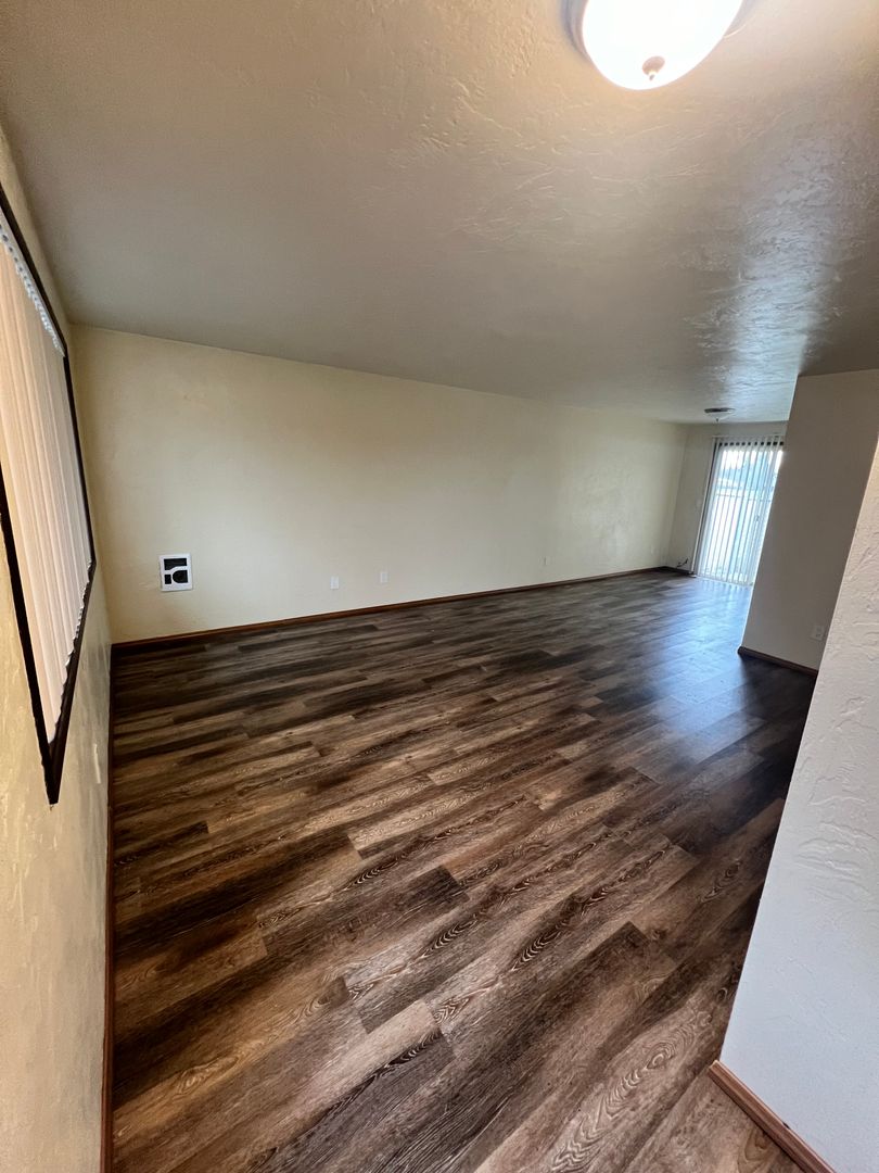 Lebanon Apartment: Hansard Manor