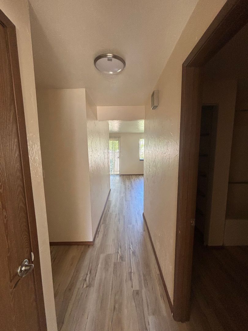Redwood Manor Apartments LLC 8 of 11
