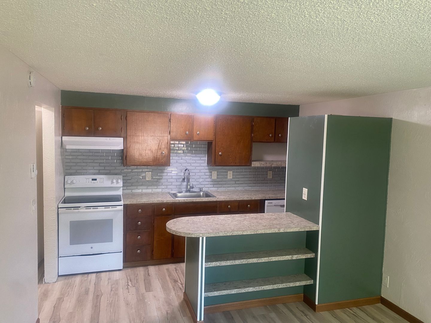 Eugene Apartment: 36 Jefferson Street