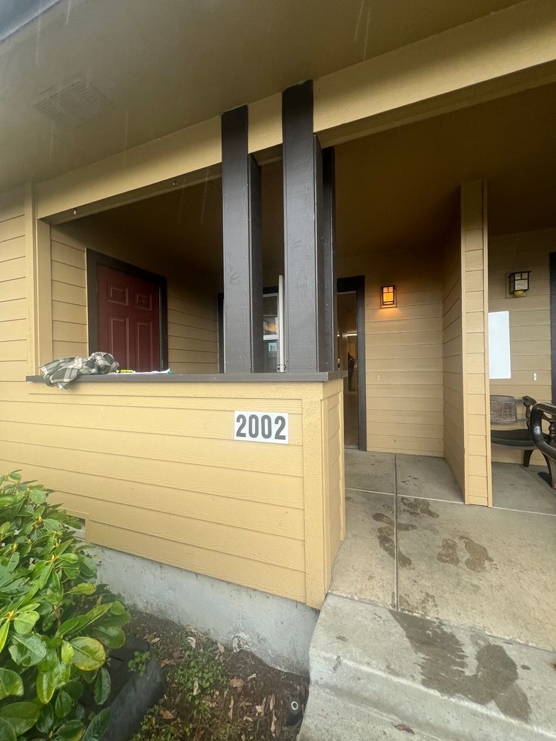 Cottage Grove Apartment: 2000-2075 South 8th St.