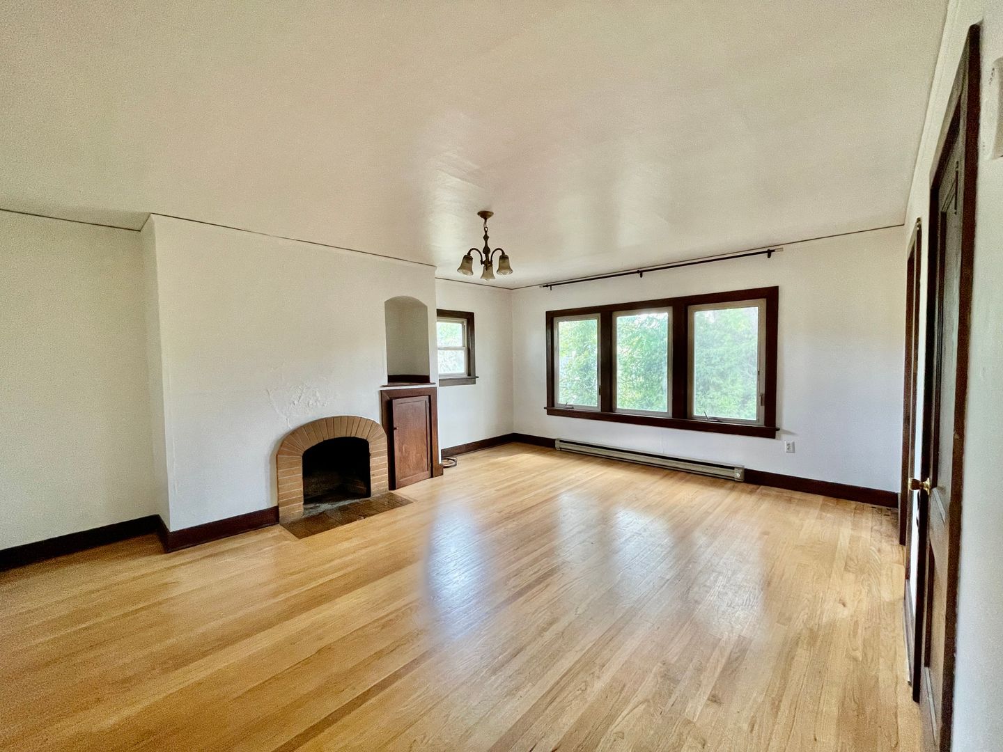 Eugene Apartment: 1312 Mill St