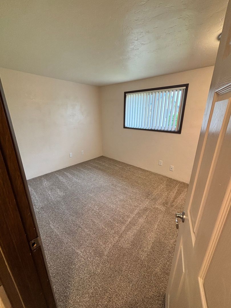 Hansard Manor Apartments LLC 8 of 12