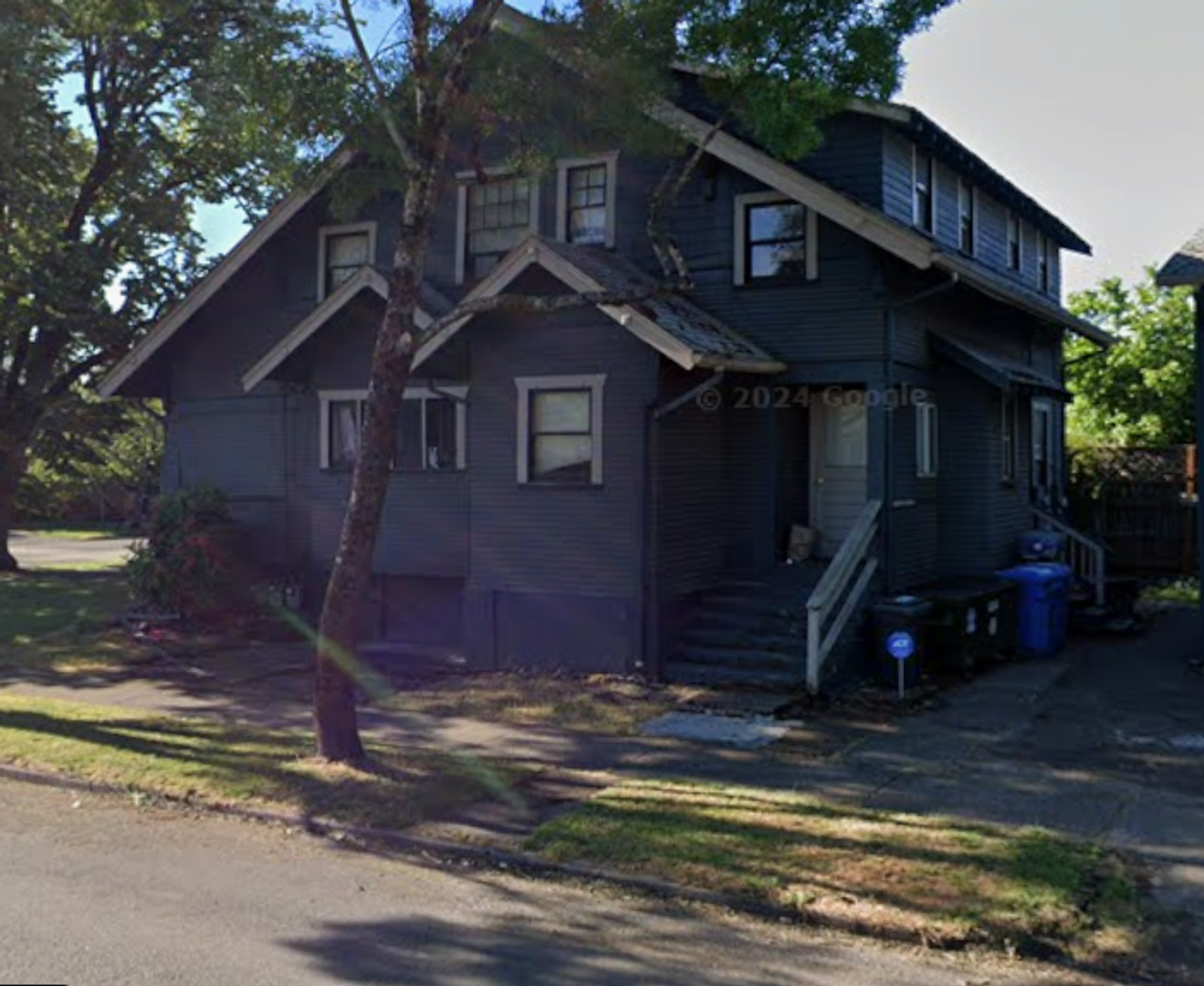 Eugene Apartment: 1014 West 11th Ave.