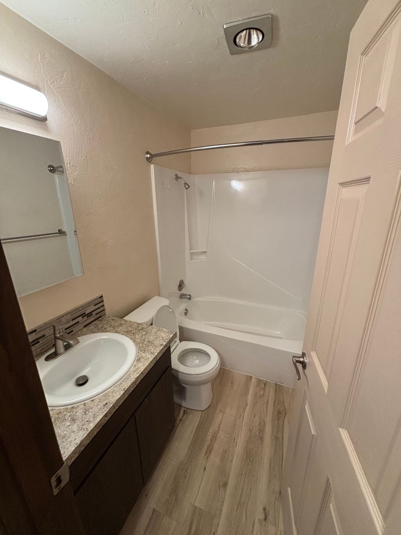 Hansard Manor Apartments LLC 11 of 12