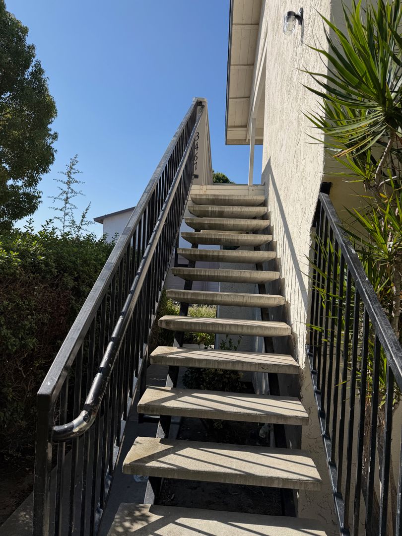 Oceanside House: 3467 Los Mochis Way