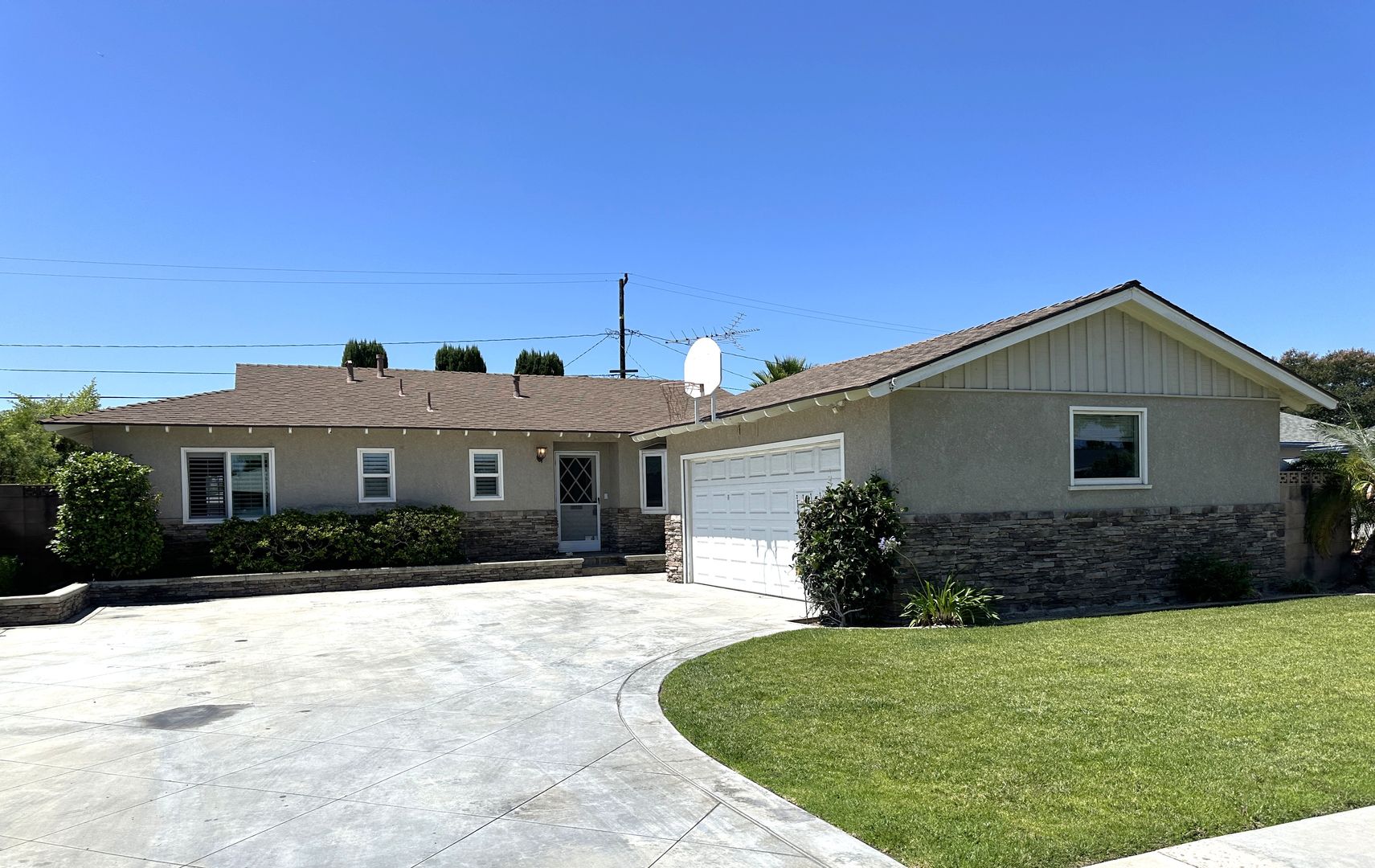 Orange House: 1420 E. Lomita Avenue