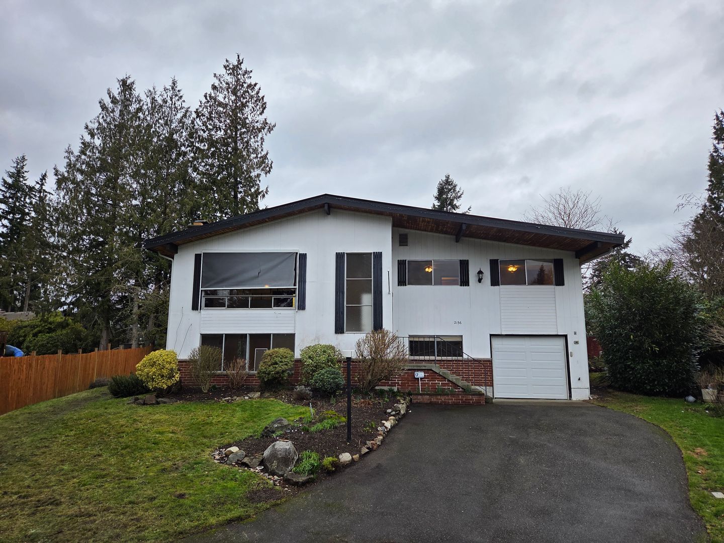 Shoreline House: 2136 N 187th St