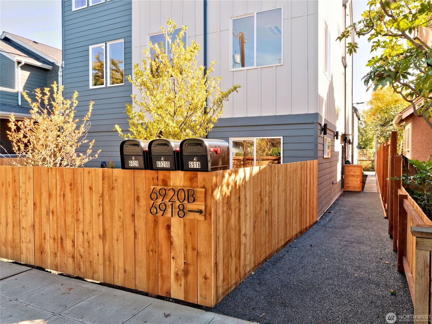 Seattle Townhome: 6918 and 6920 A & B Flora Ave S