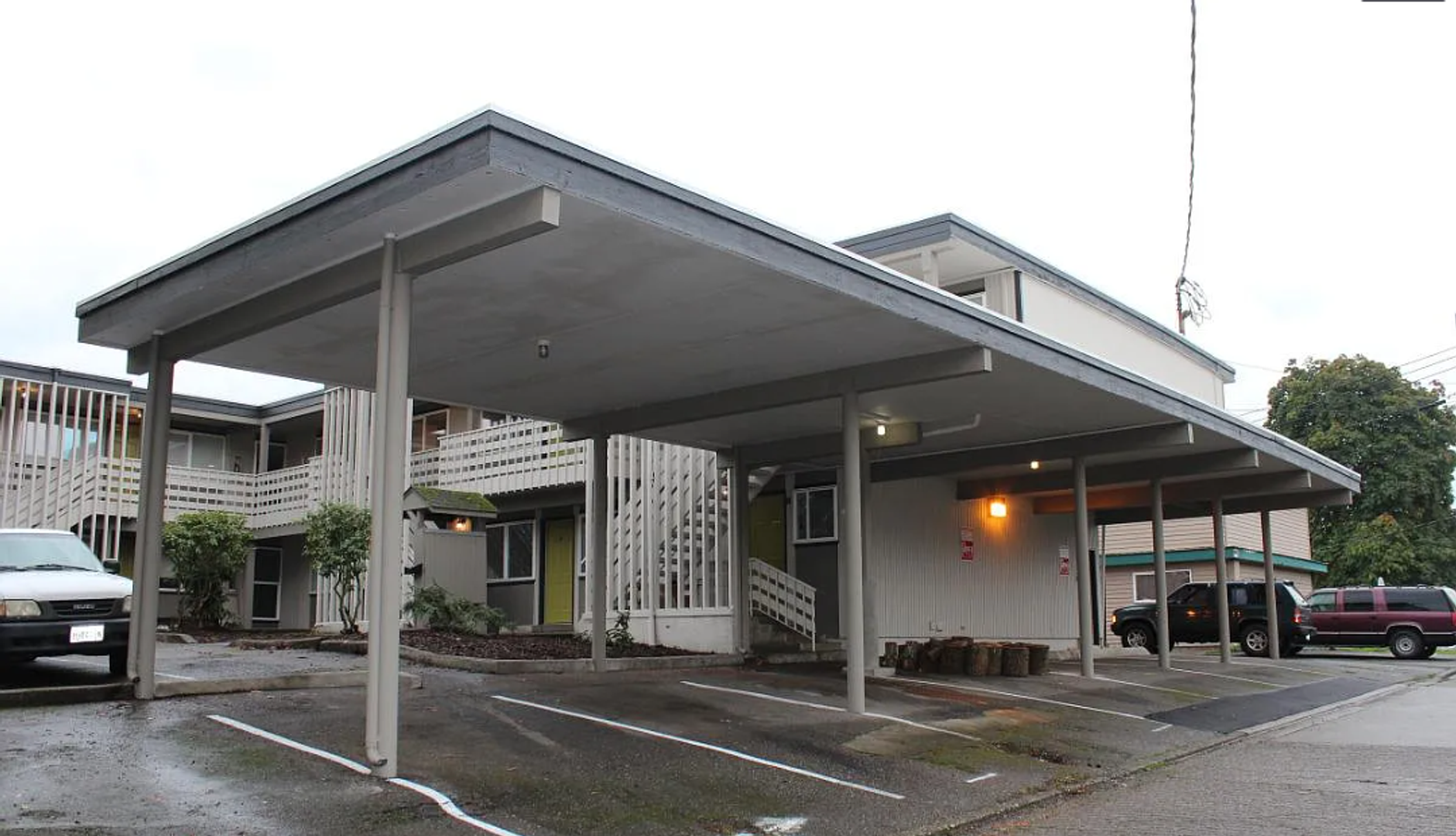 Tacoma Apartment: 902 S 7th St