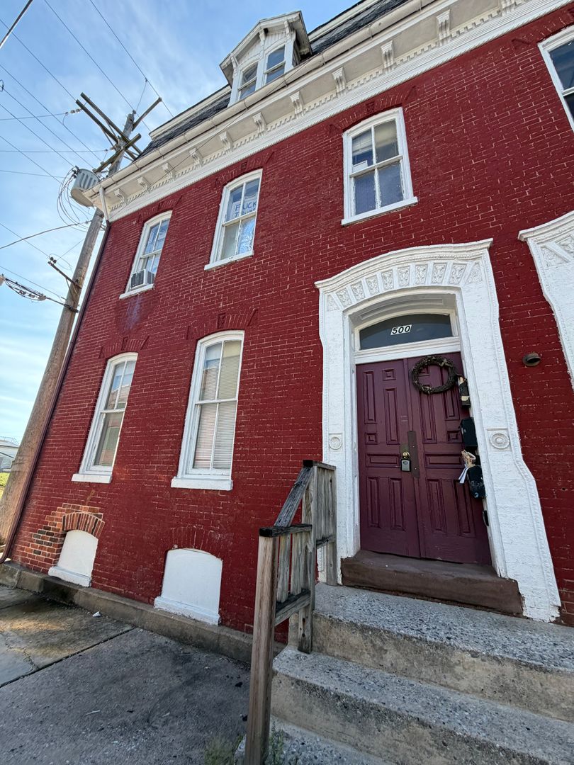 York Apartment: 500 West Philadelphia Street York, PA 17401