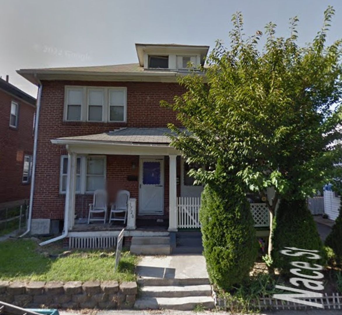 Harrisburg House: 1720 Wayne St