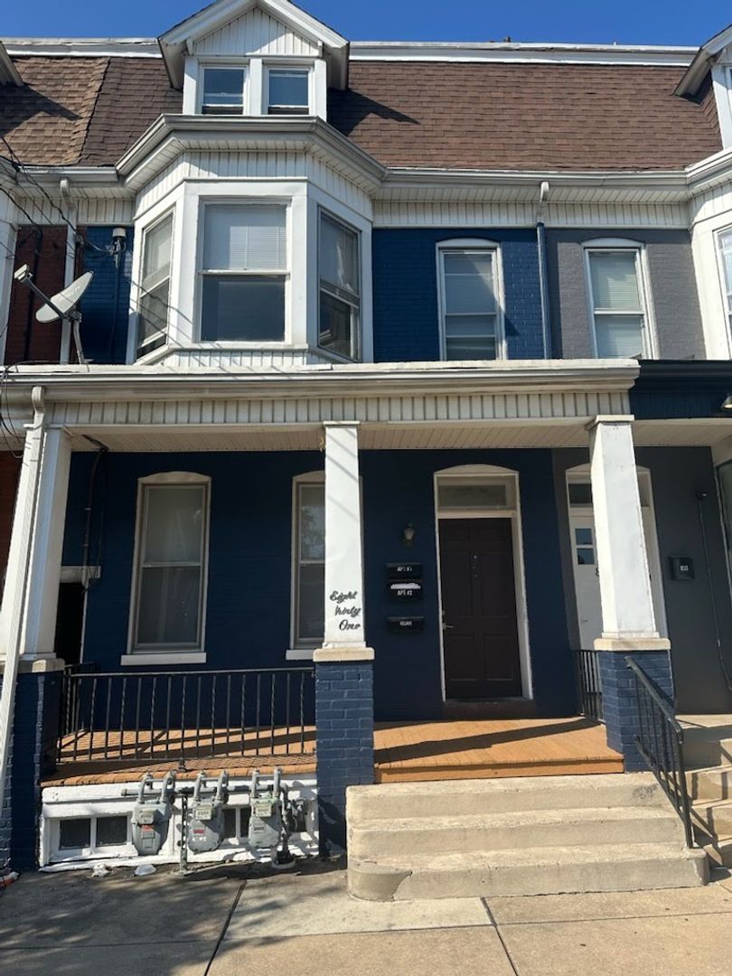York Apartment: 831 E Prospect St