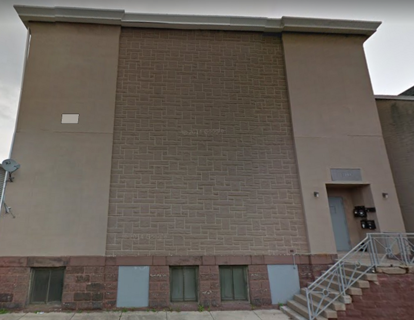 Reading Apartment: 1217 Moss St