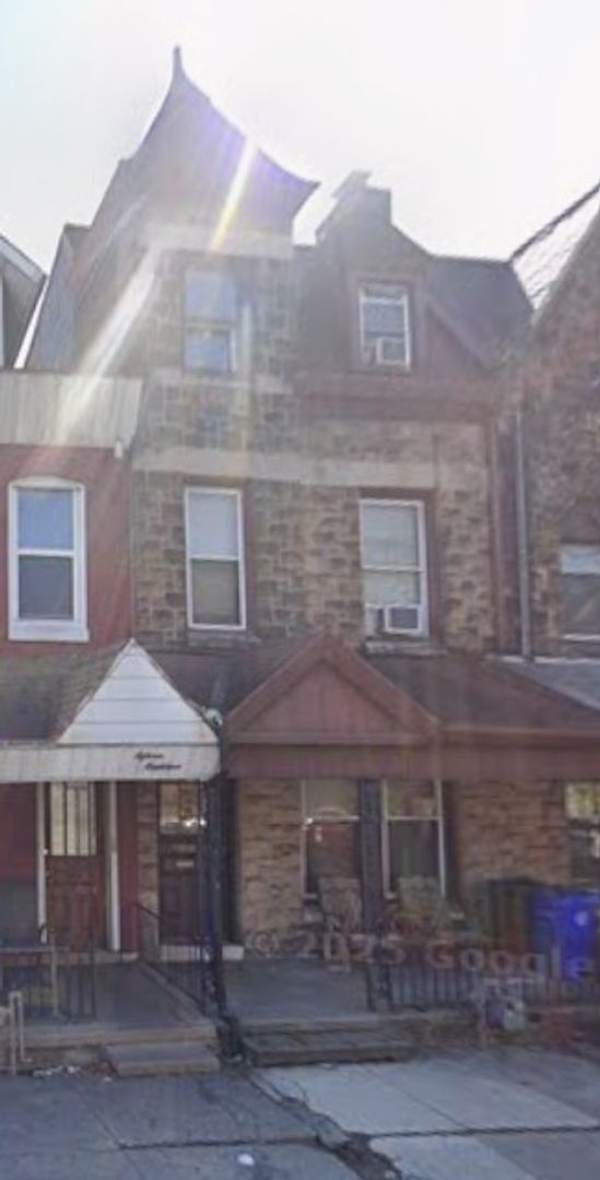 Reading House: 1516 Perkiomen Ave