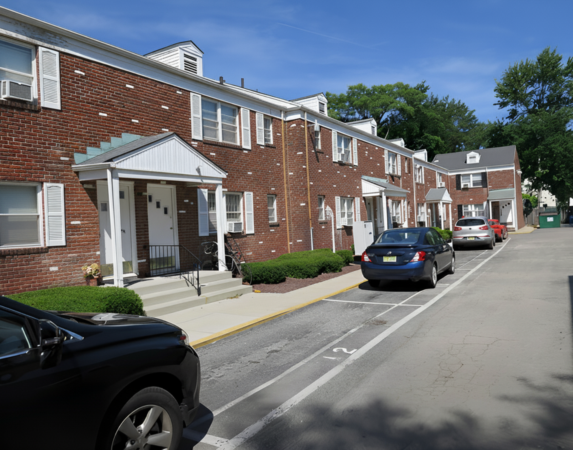 Rahway Apartment: 49 W. Hazelwood Avenue