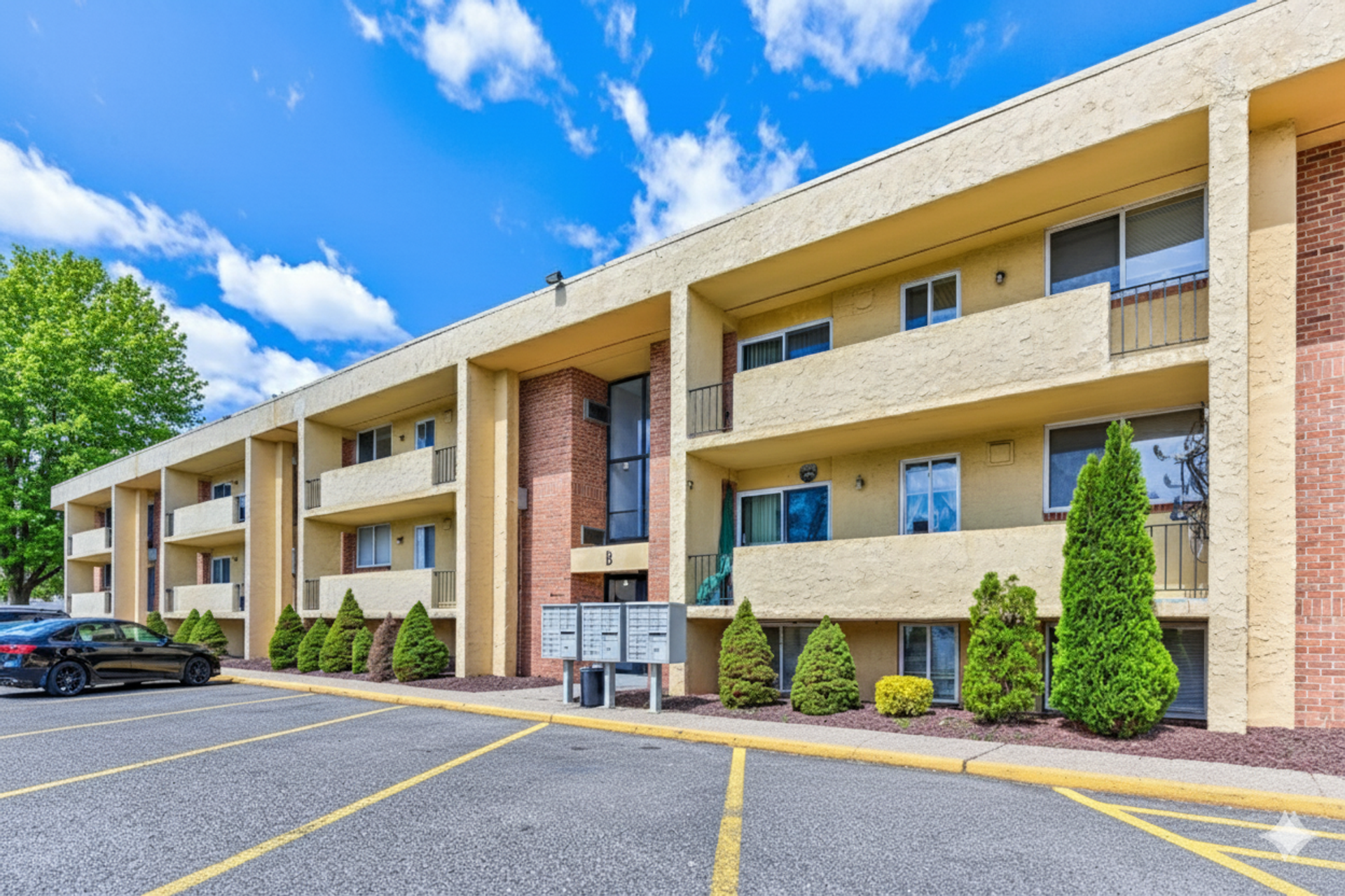 Blackwood Apartment: 400-414 N. Blackhorse Pike