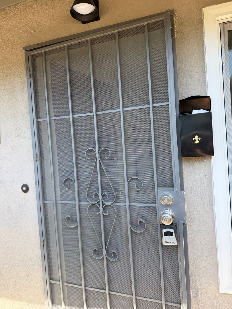 Santa Paula Apartment: 234 S. 7th #A & #B