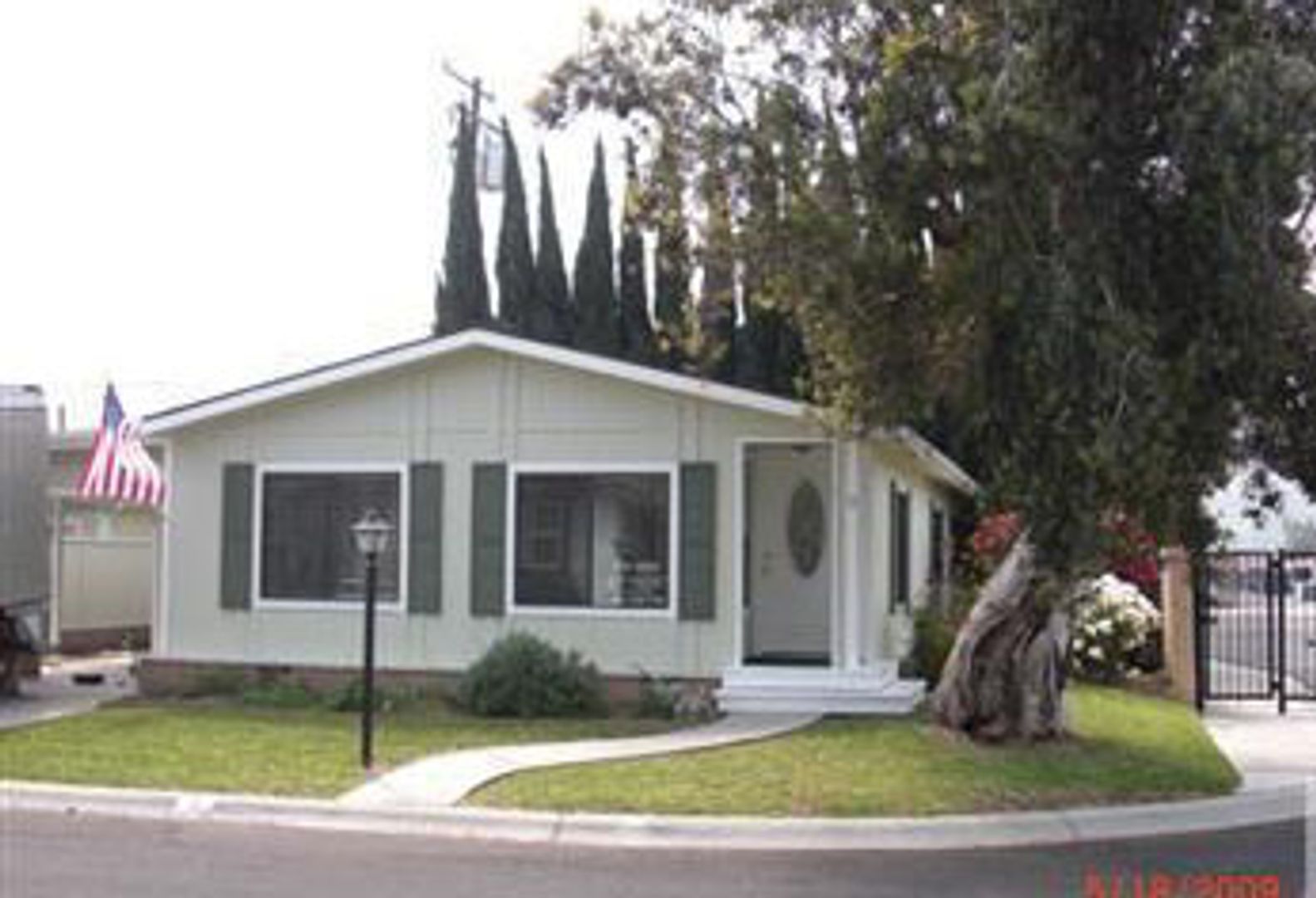 Santa Paula Apartment: 975 W. Telegraph RD #1A