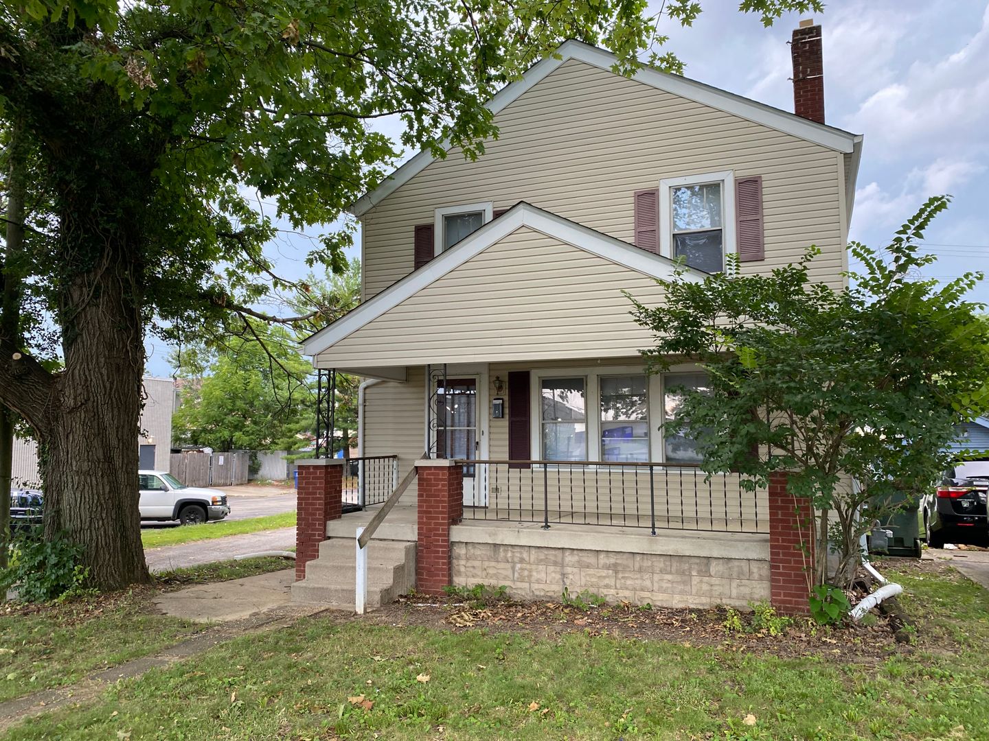 Columbus House: 20 E STANTON