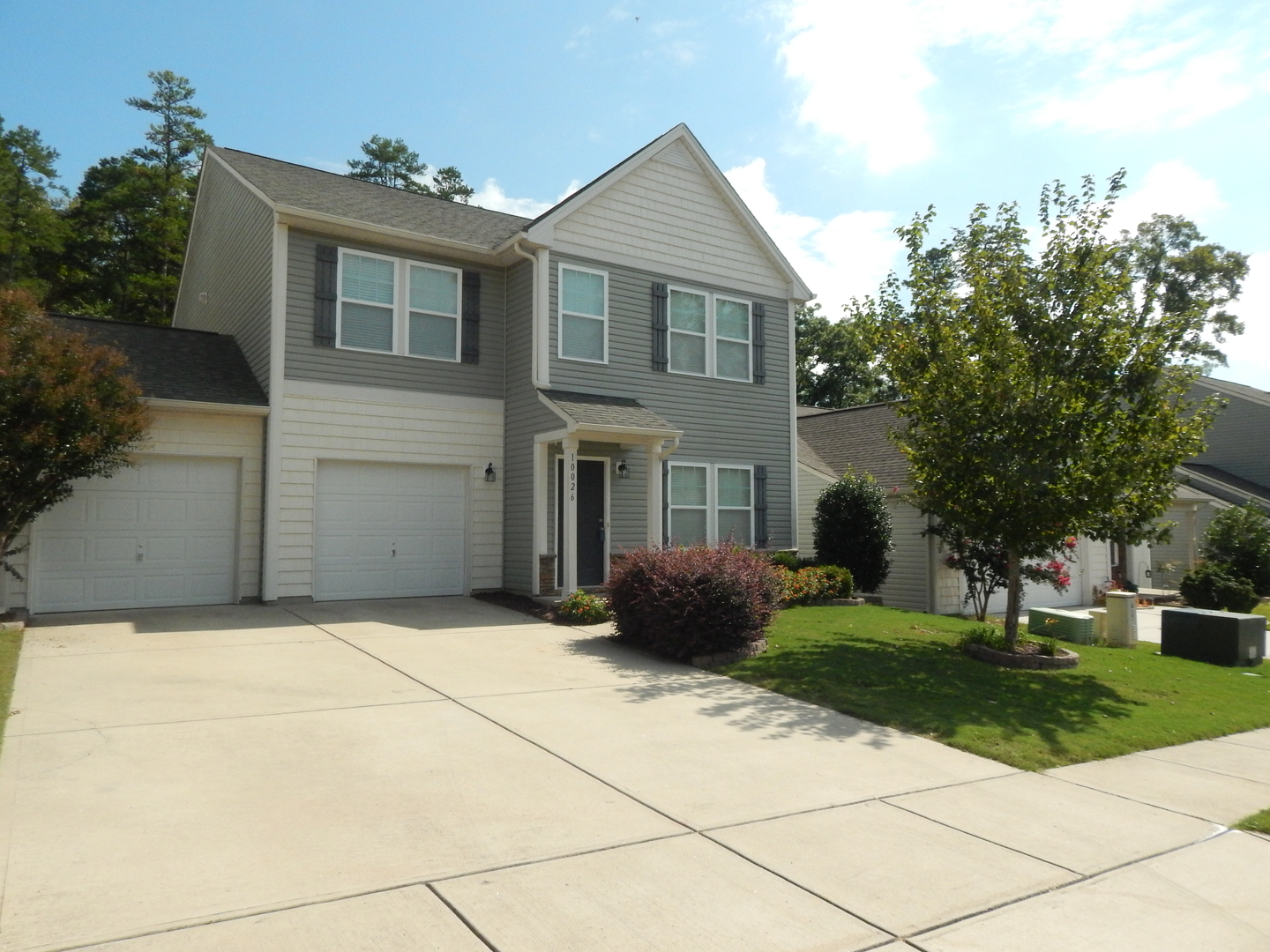 Charlotte House: 10026 Daniel Dwayne Dr