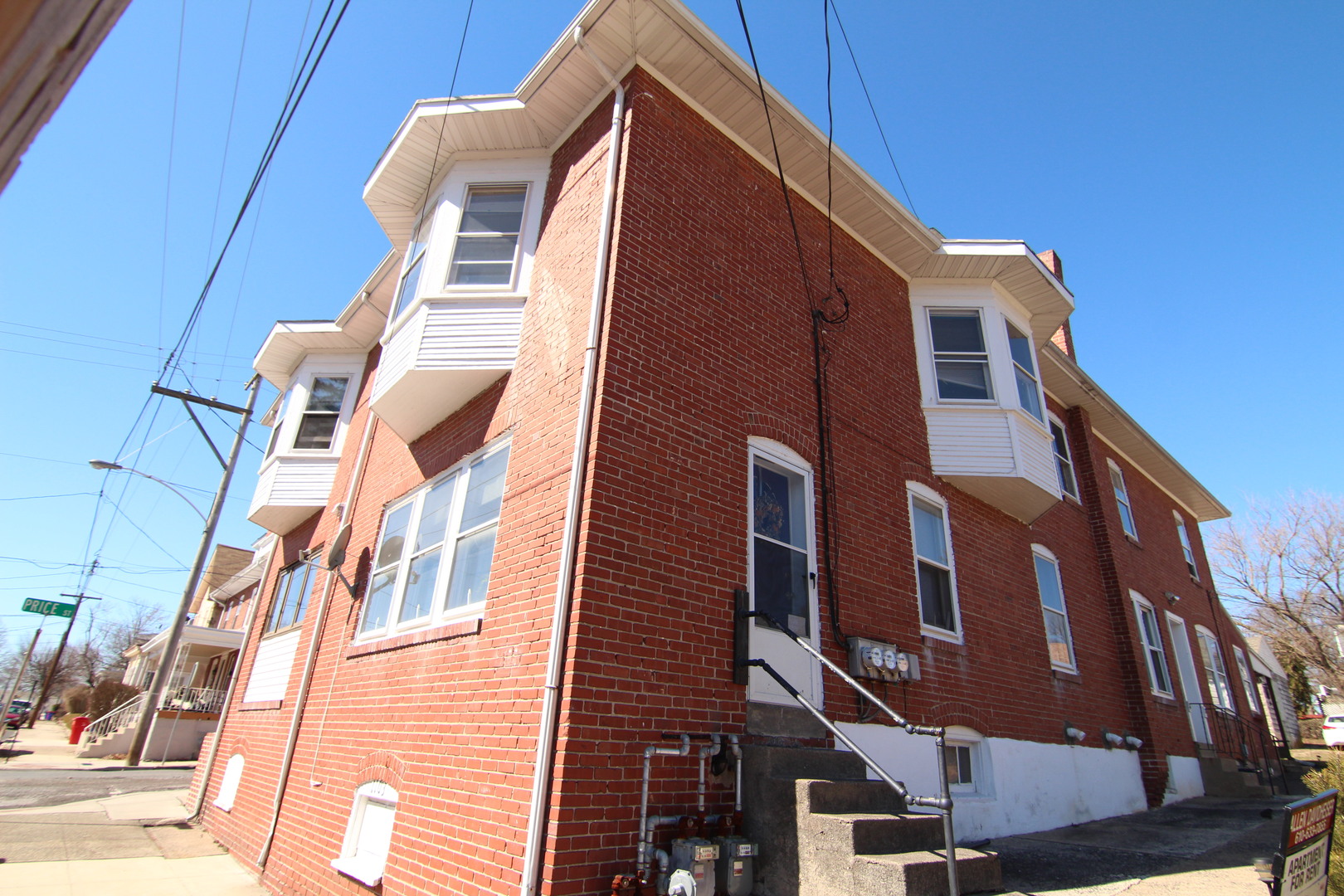 South Street 1103