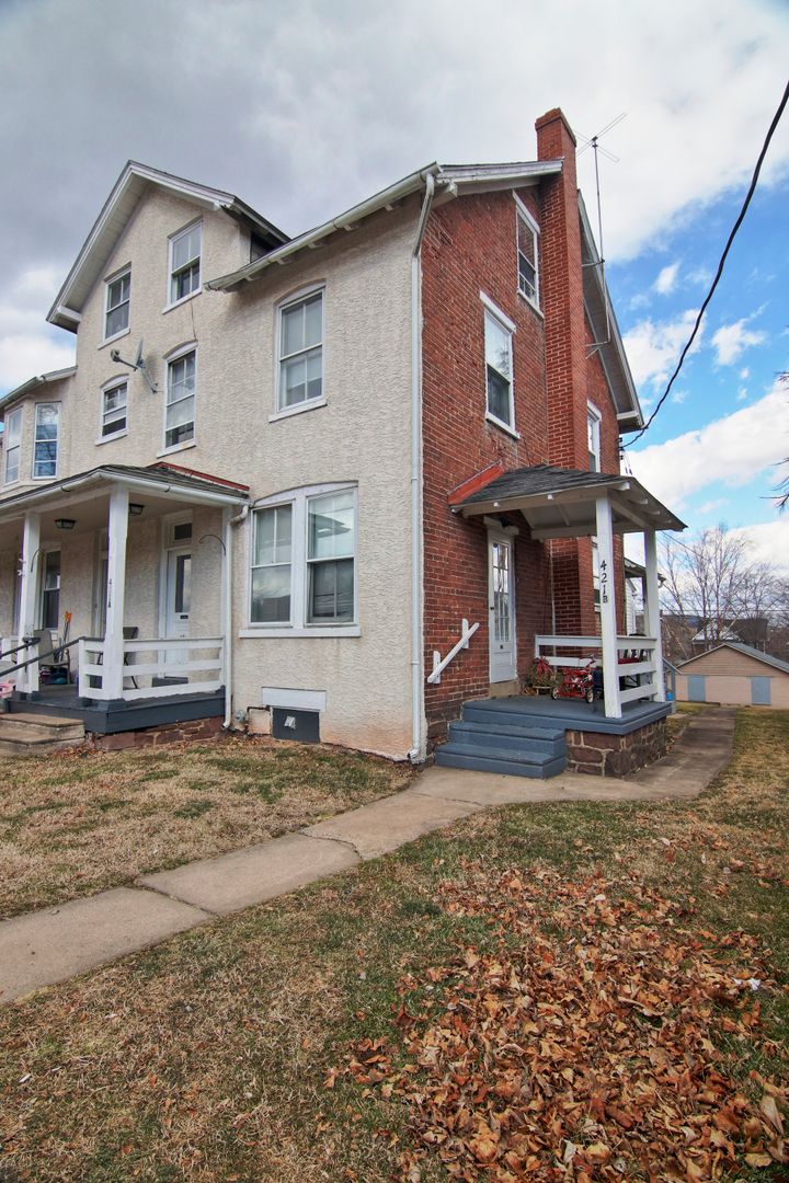 Birdsboro Apartment: 409/413/421/423 St Birdsboro PA 19508