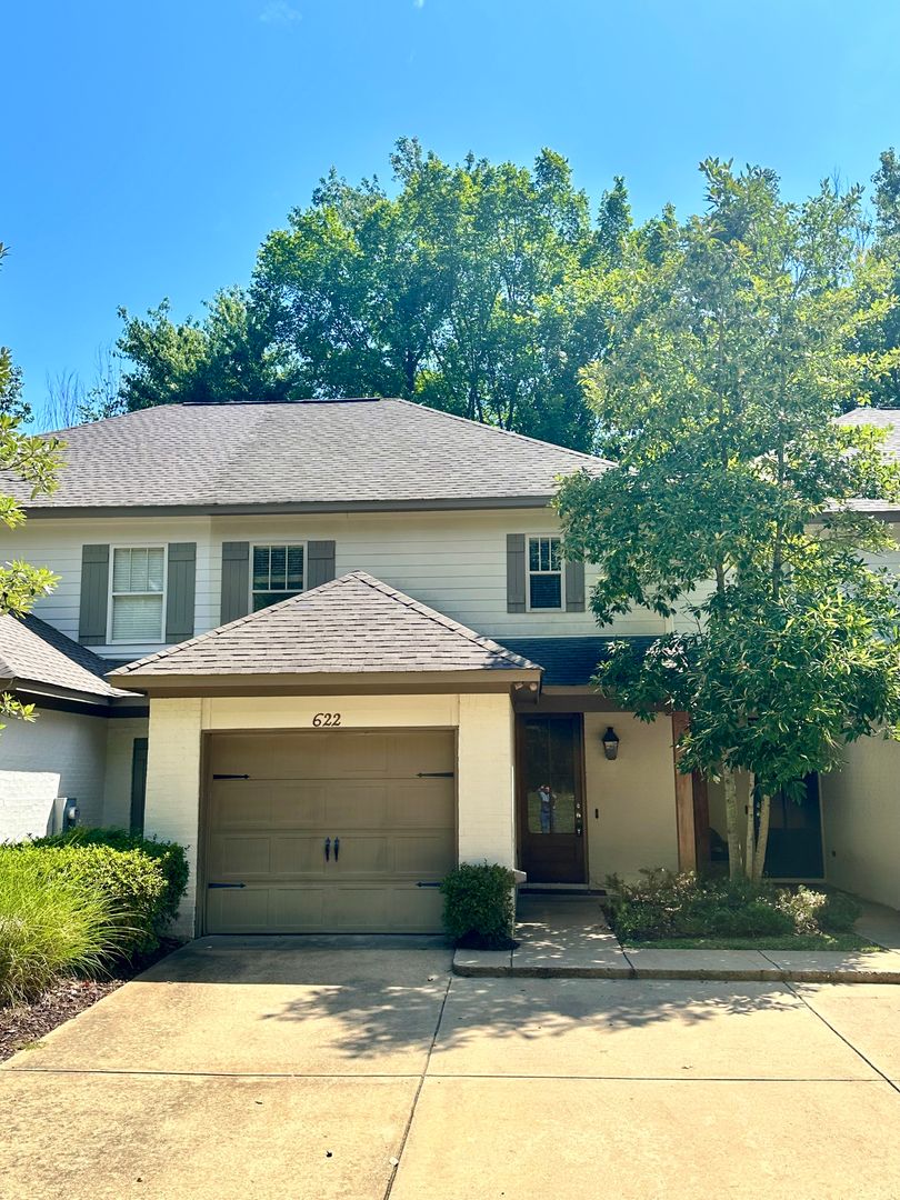 Flowood Townhome: 622 Braeburn Ct.