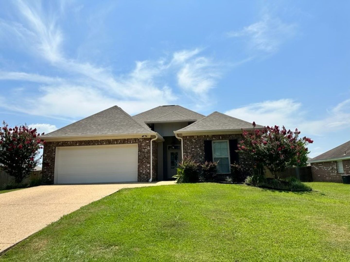Pearl House: 133 Beechwood Circle