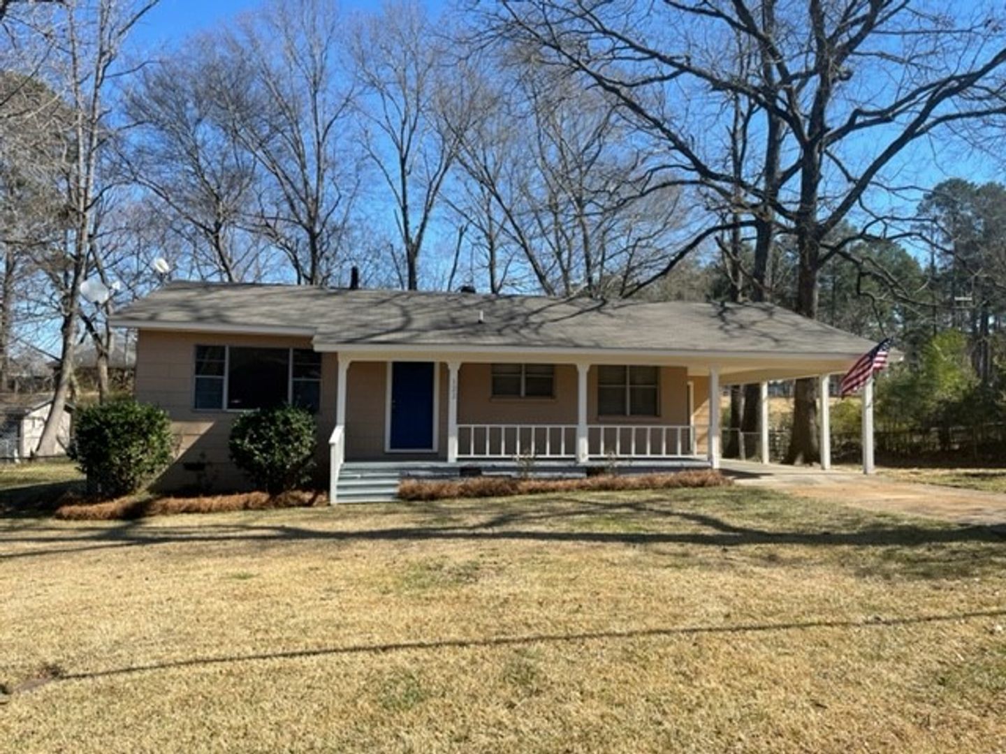 Pearl House: 122 Charline Dr.