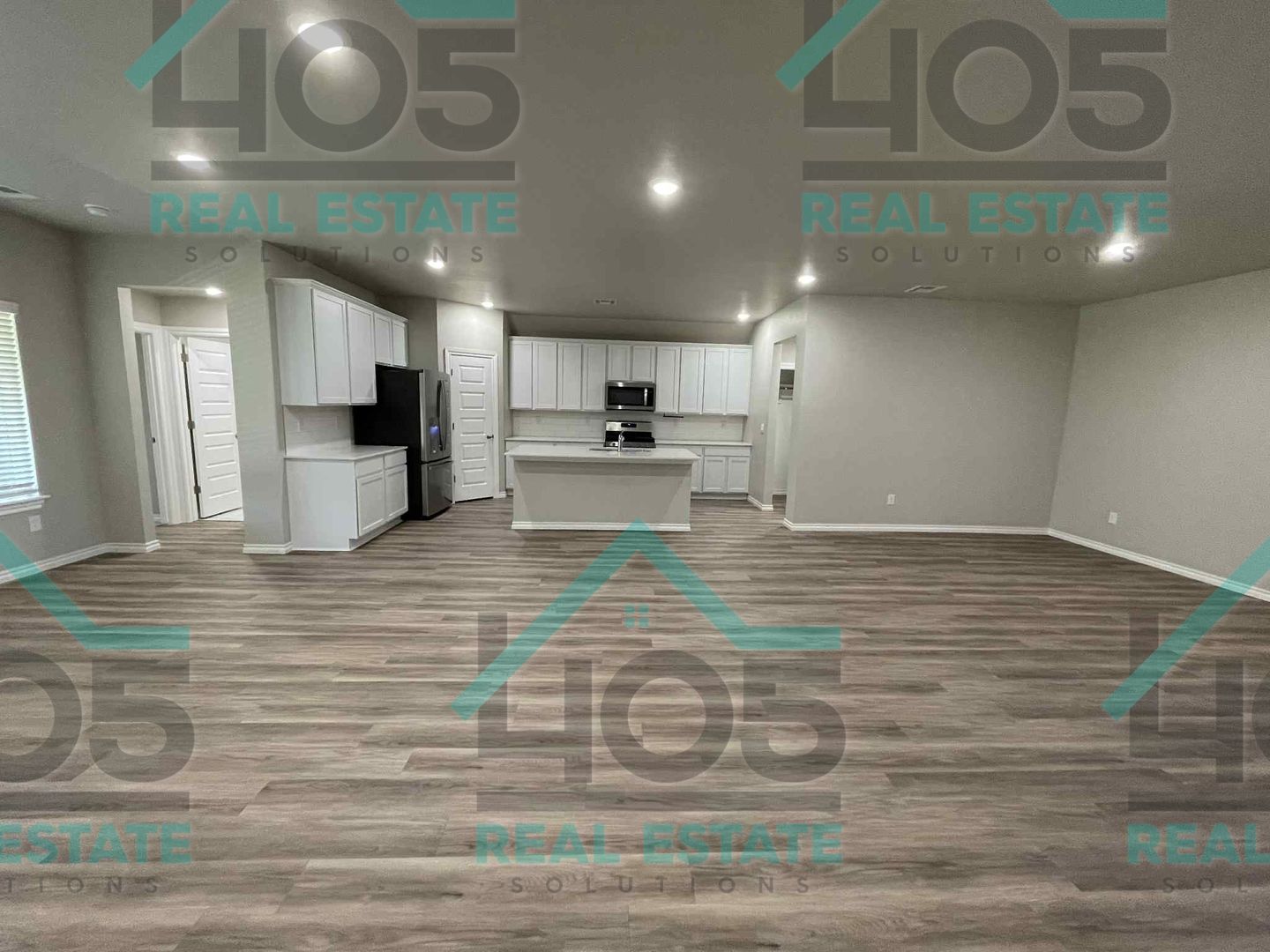 7500 NW 149th Circle 4 of 12